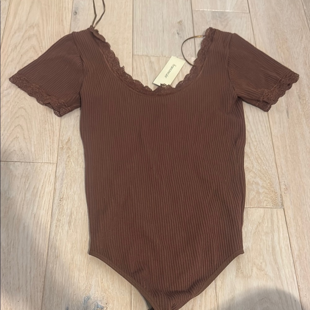 Francesca's Collections Brown Fitted Ribbed Bodysuit